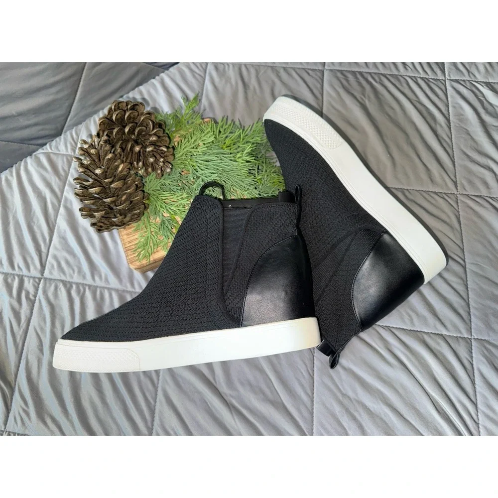 Steve Madden Ditta Black Knit Wedge Bootie Sneakers Women's 9.5 M Slip On